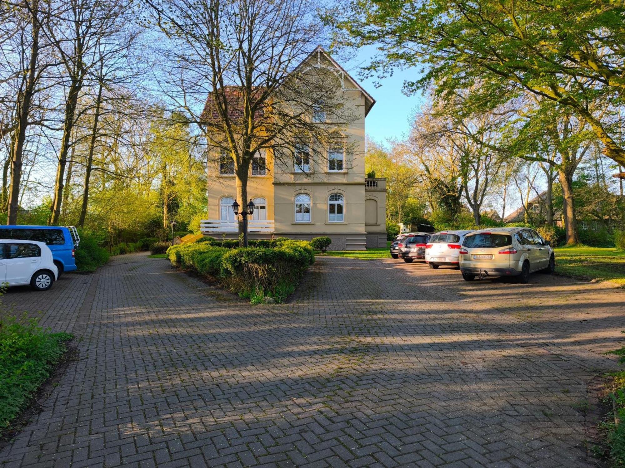 Emily'S Deichbude In Einer Historischen Villa In Dornumersiel Exterior photo